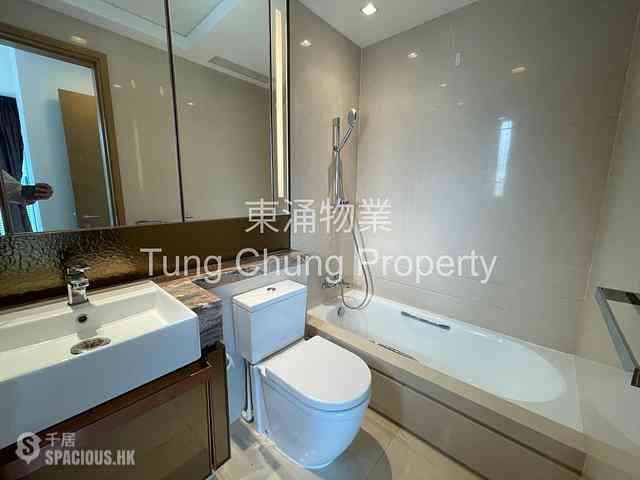 Tung Chung - Century Link Phase 1 Tower 6A 07