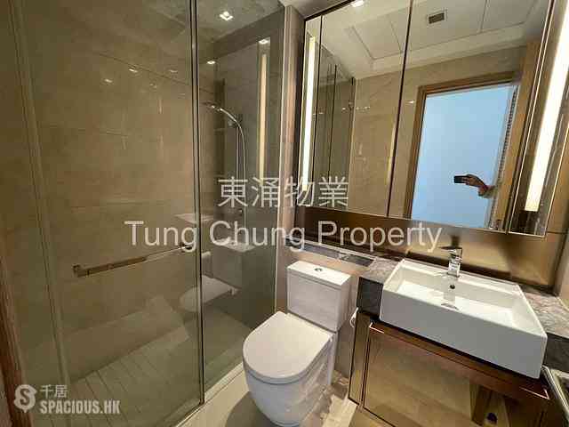 Tung Chung - Century Link Phase 1 Tower 6A 06
