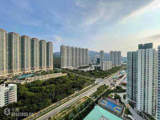 Tung Chung - Century Link Phase 1 Tower 6A 01