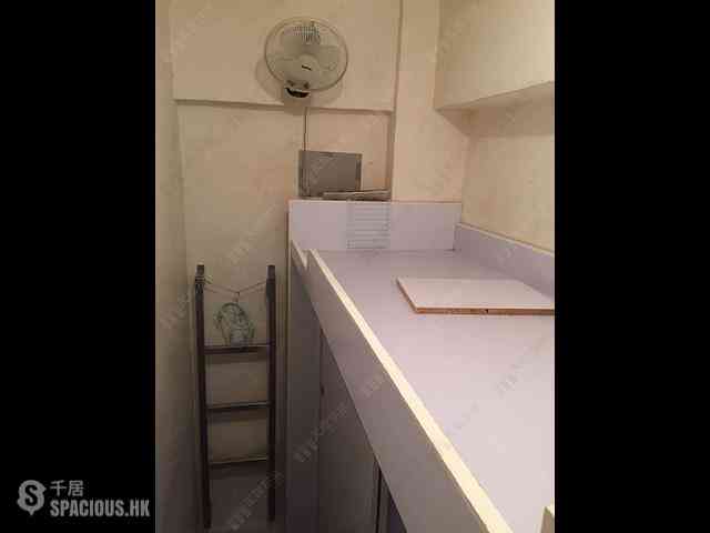 Causeway Bay - Bay View Mansion Block B 13