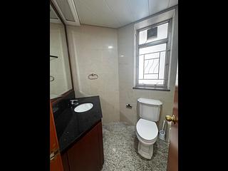 West Kowloon - Sorrento Phase 2 Block 2 02