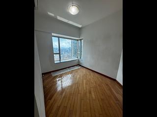 West Kowloon - Sorrento Phase 2 Block 2 03