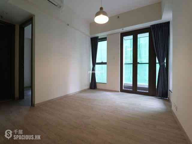 Mid Levels Central - 10, Mosque Street 01