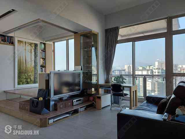 Tai Kok Tsui - One Silversea Tower 6 03
