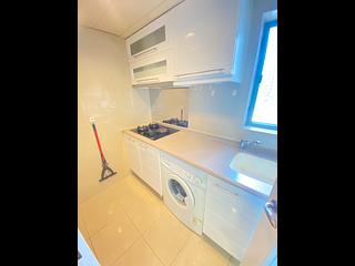Sheung Wan - Queen's Terrace Block 2 07