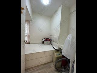 Sheung Wan - Queen's Terrace Block 1 08