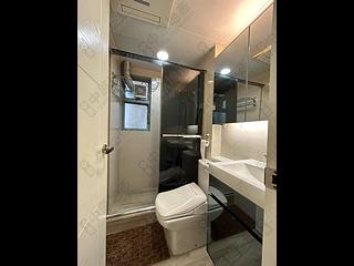 Sheung Wan - Queen's Terrace Block 1 07