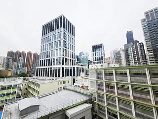 Causeway Bay - Fontana Gardens Block 22-25 11