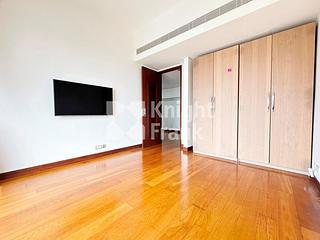 Tai Hang - The Legend 11