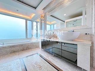 Tai Hang - The Legend 12