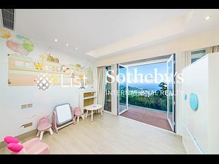 The Peak - 15, Gough Hill Road 14