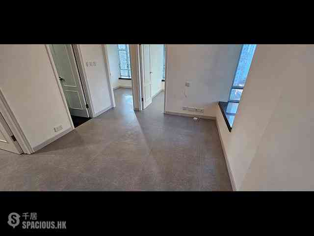 Tseung Kwan O - The Metro City Phase 1 Block 3 02