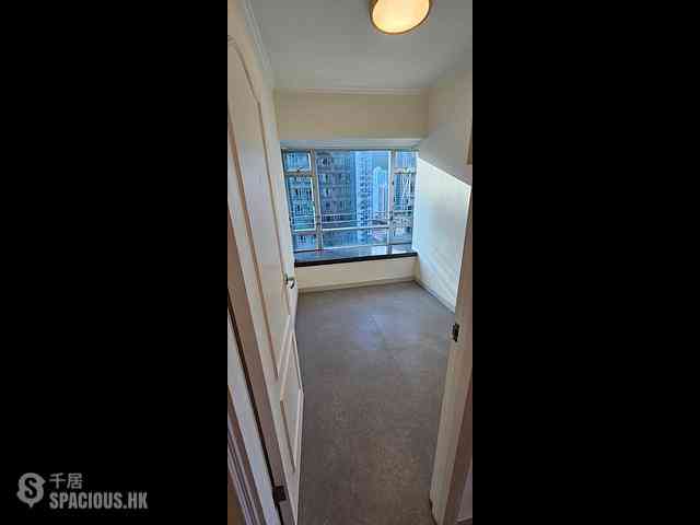 Tseung Kwan O - The Metro City Phase 1 Block 3 04