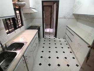 Mid Levels Central - Yukon Court 05
