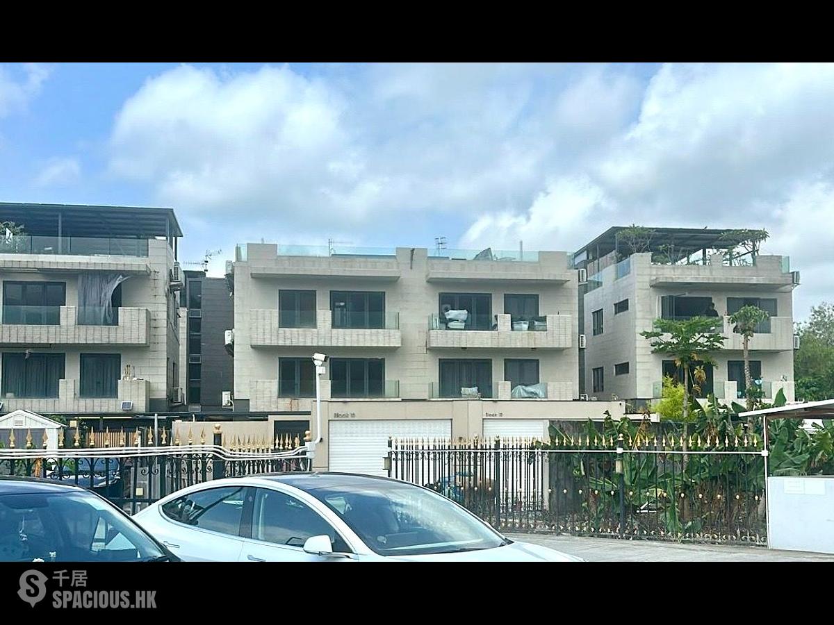 Shek Kong - Kam Tsin Wai 01