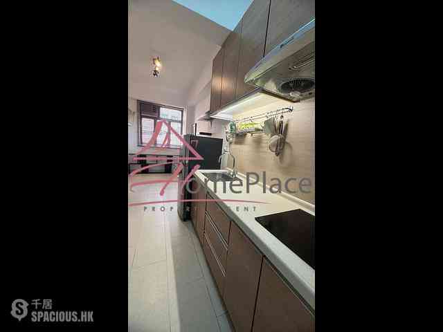 Sai Ying Pun - 99C, High Street 05