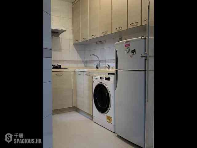 Ap Lei Chau - South Horizons Phase 3 03