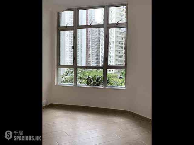 Ap Lei Chau - South Horizons Phase 3 08