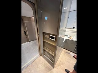 Wong Chuk Hang - The Southside Phase 4A La Montagne I Tower 2B 08