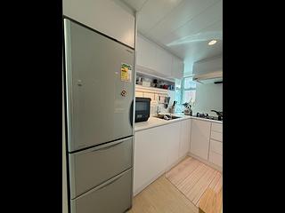 Sheung Wan - Queen's Terrace Block 1 08