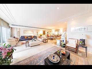 The Peak - Kellett Villas 04