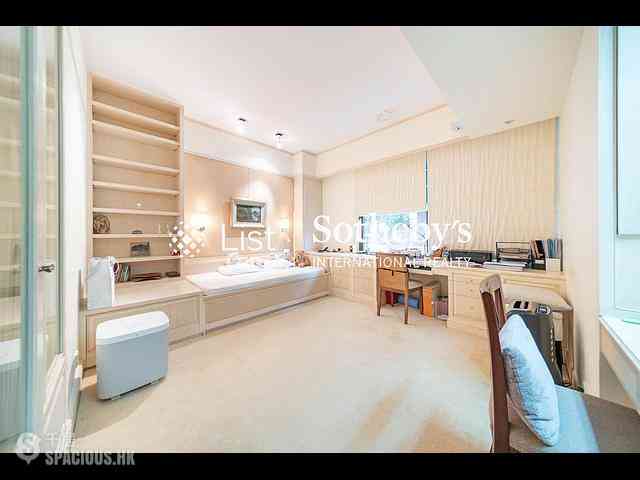 The Peak - Kellett Villas 10