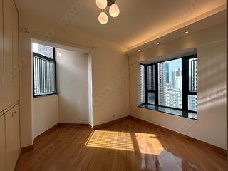 Fortress Hill - Le Sommet Block 2 06