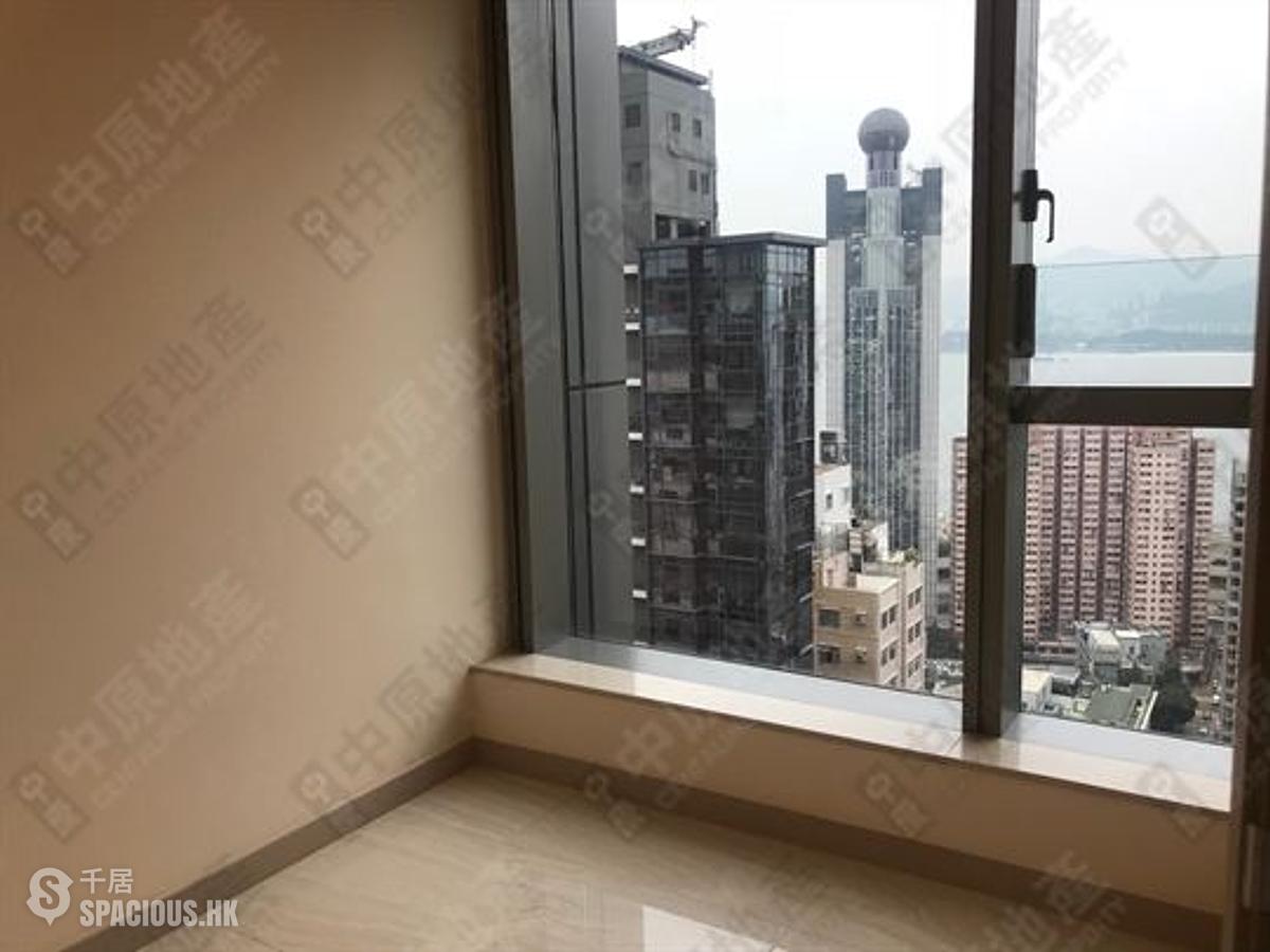 Sai Ying Pun - King's Hill 01