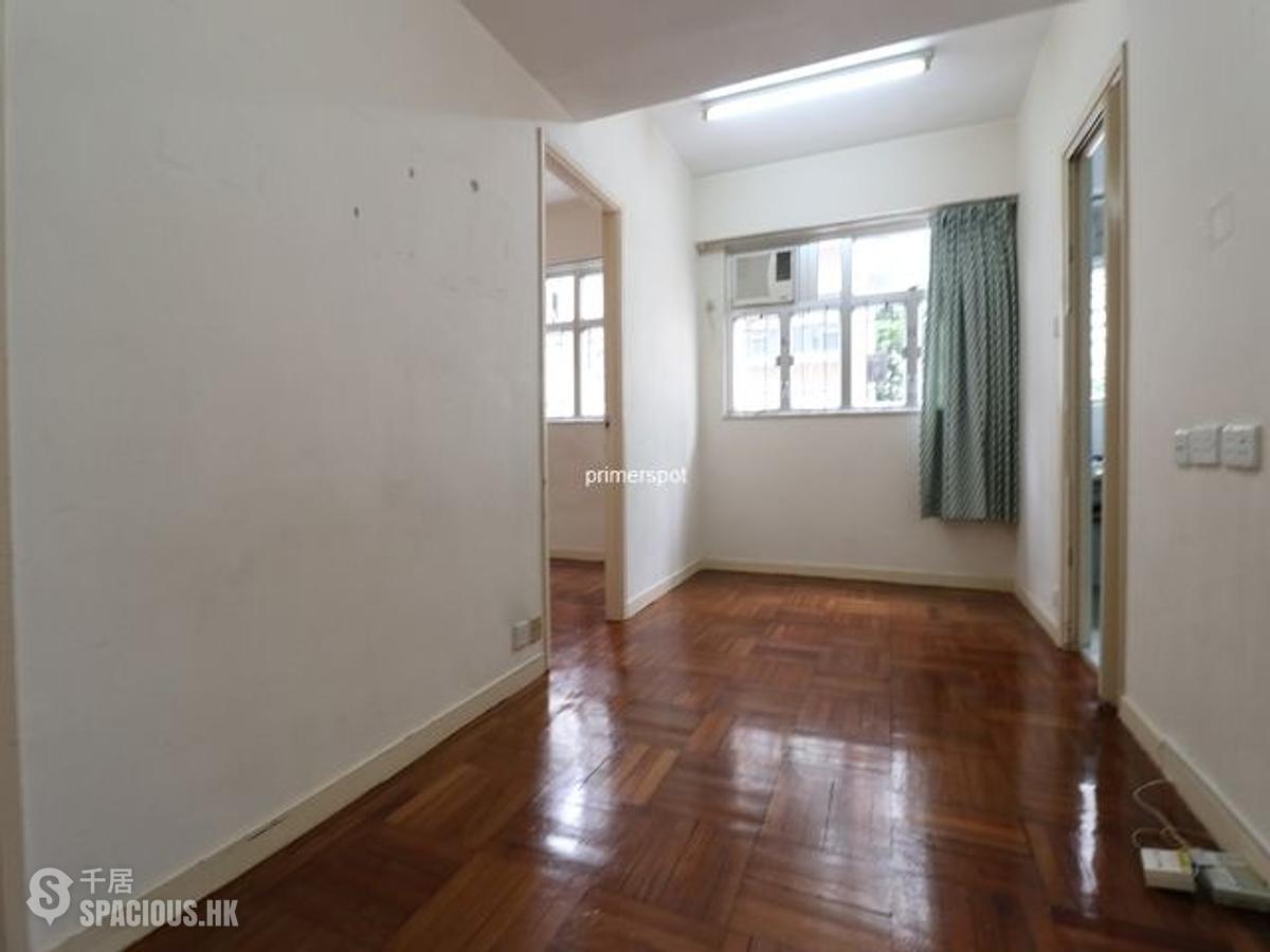 Wan Chai - Bo Fung Mansion 01