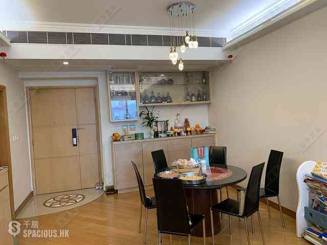 Tai Kok Tsui - Harbour Green Tower 1 02