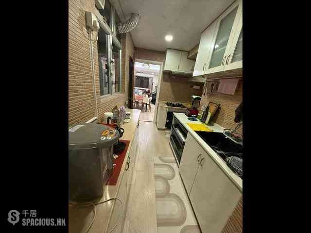 Pok Fu Lam - Y.Y. Mansions Block C 08