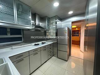 Mid Levels Central - Carlos Court 02