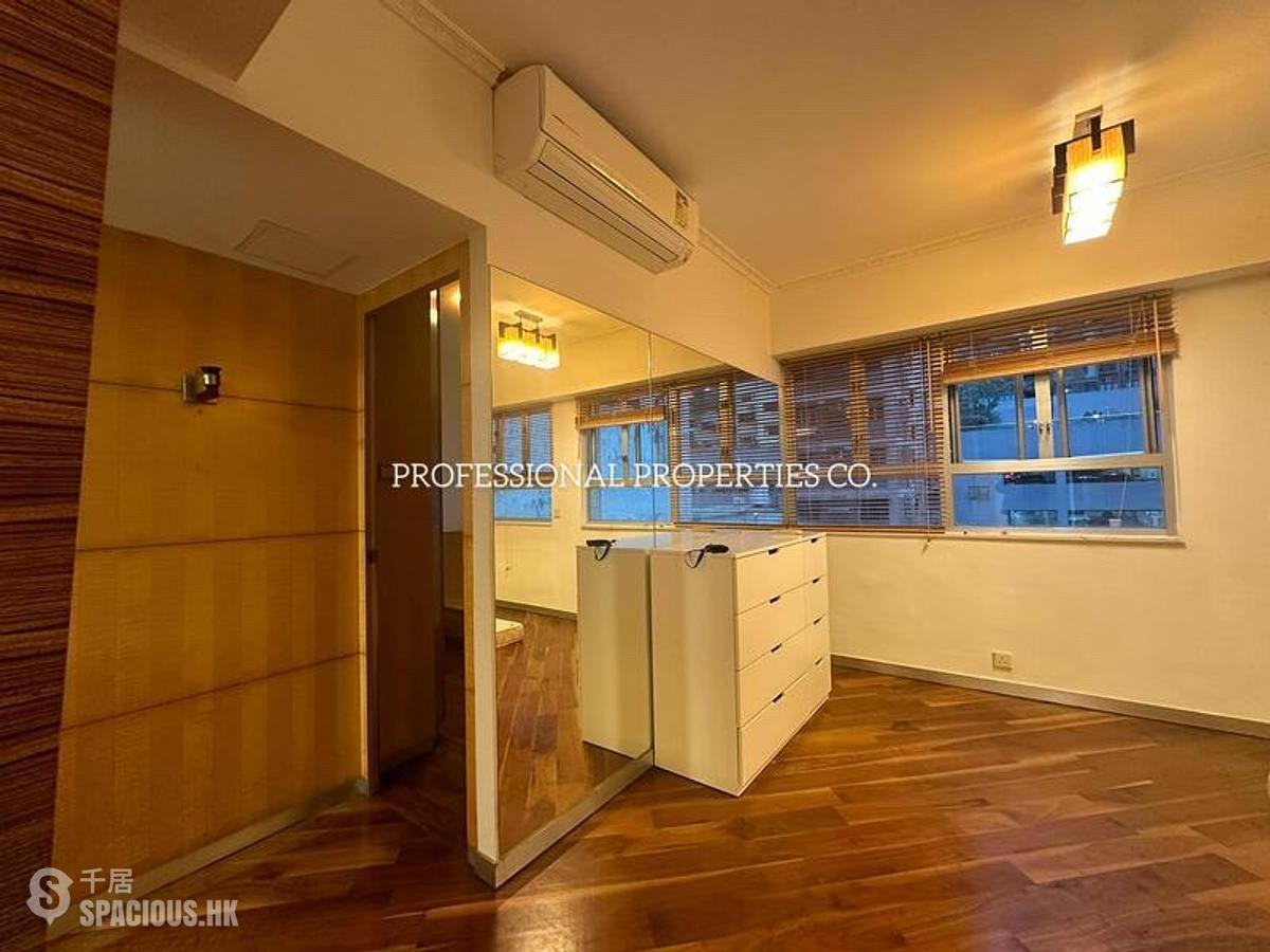 Mid Levels Central - Carlos Court 01