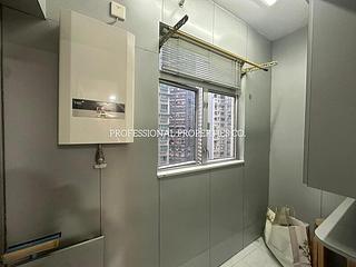 Mid Levels Central - Carlos Court 03
