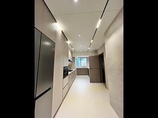 Mid Levels Central - Tregunter Tower 3 03