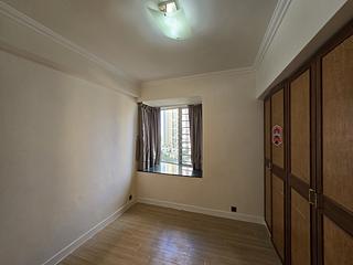 Mid Levels Central - Tregunter Tower 3 03