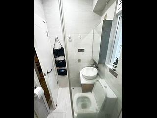 Mid Levels Central - Woodlands Court 06