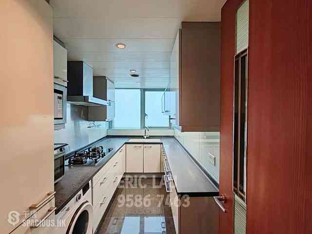 West Kowloon - The Harbourside Block 2 06