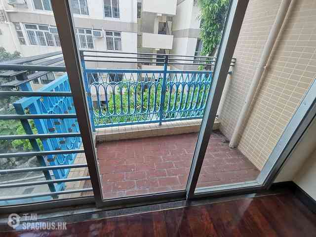 Pok Fu Lam - The Regalis 01