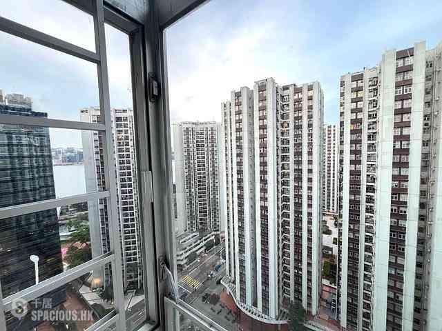 Tai Koo Shing - Tai Koo Shing Horizon Gardens Heng Tien Mansion 08