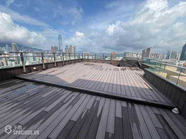 Yau Ma Tei - Parc Palais Block 9 04