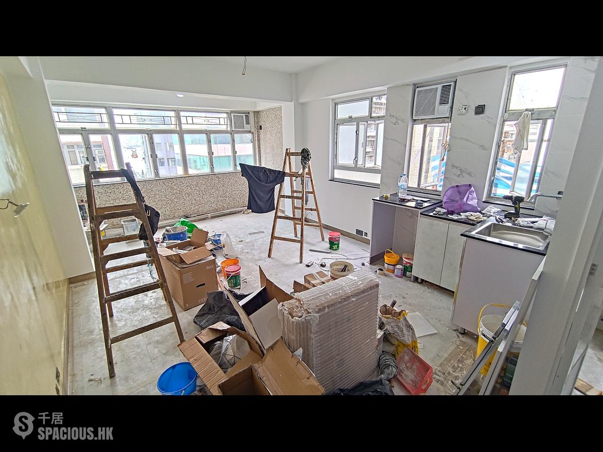 Sai Ying Pun - Sing Fai Building 01