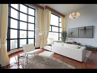 Mid Levels Central - Queen's Garden 02