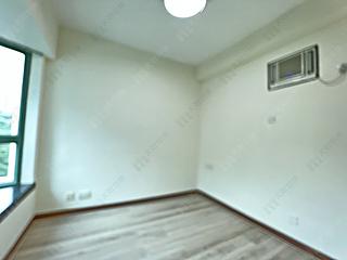 Wan Chai - Royal Court 05