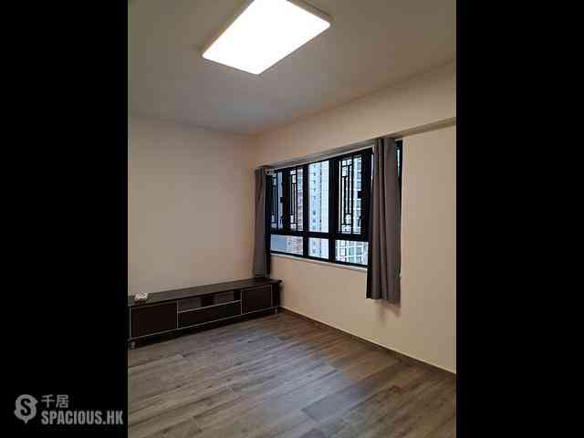 Sheung Wan - Lascar Court 01