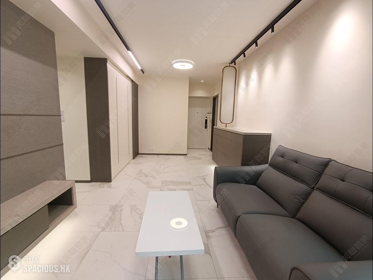 Mid Levels Central - Hillsborough Court Block 2 01