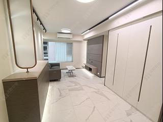 Mid Levels Central - Hillsborough Court Block 2 02