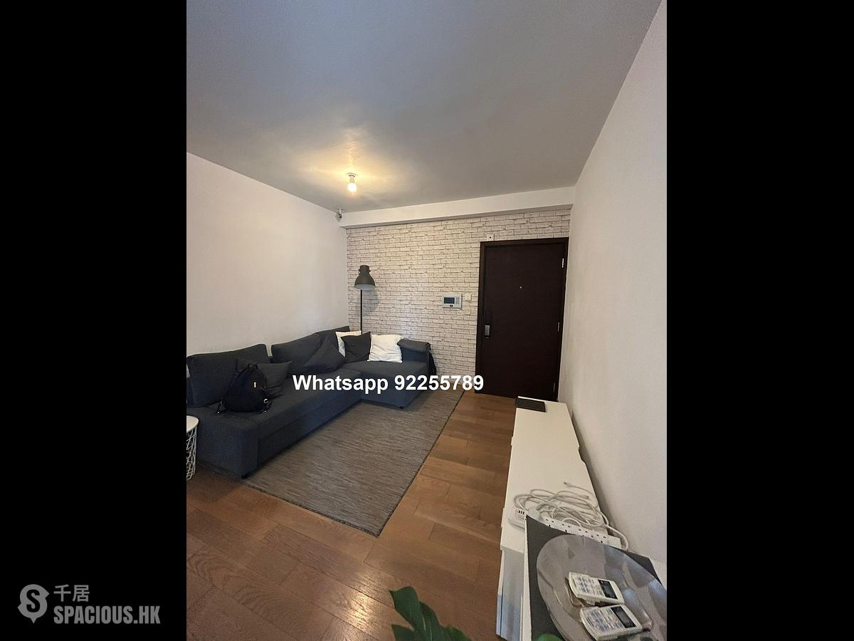 Soho - Centrestage 01