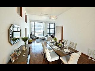 Mid Levels Central - Queen's Garden 04