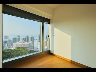 Mid Levels West - University Heights 03